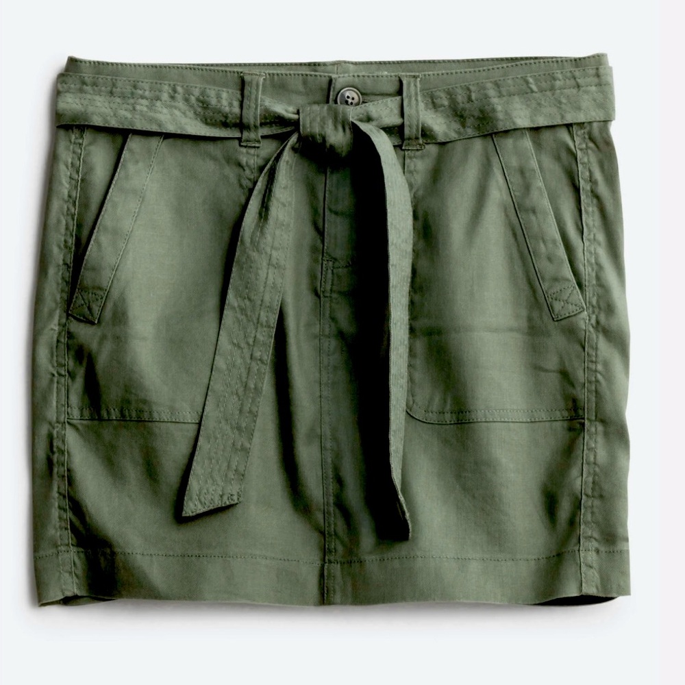 Lenora tie-front skirt in olive green Petite size 4/27